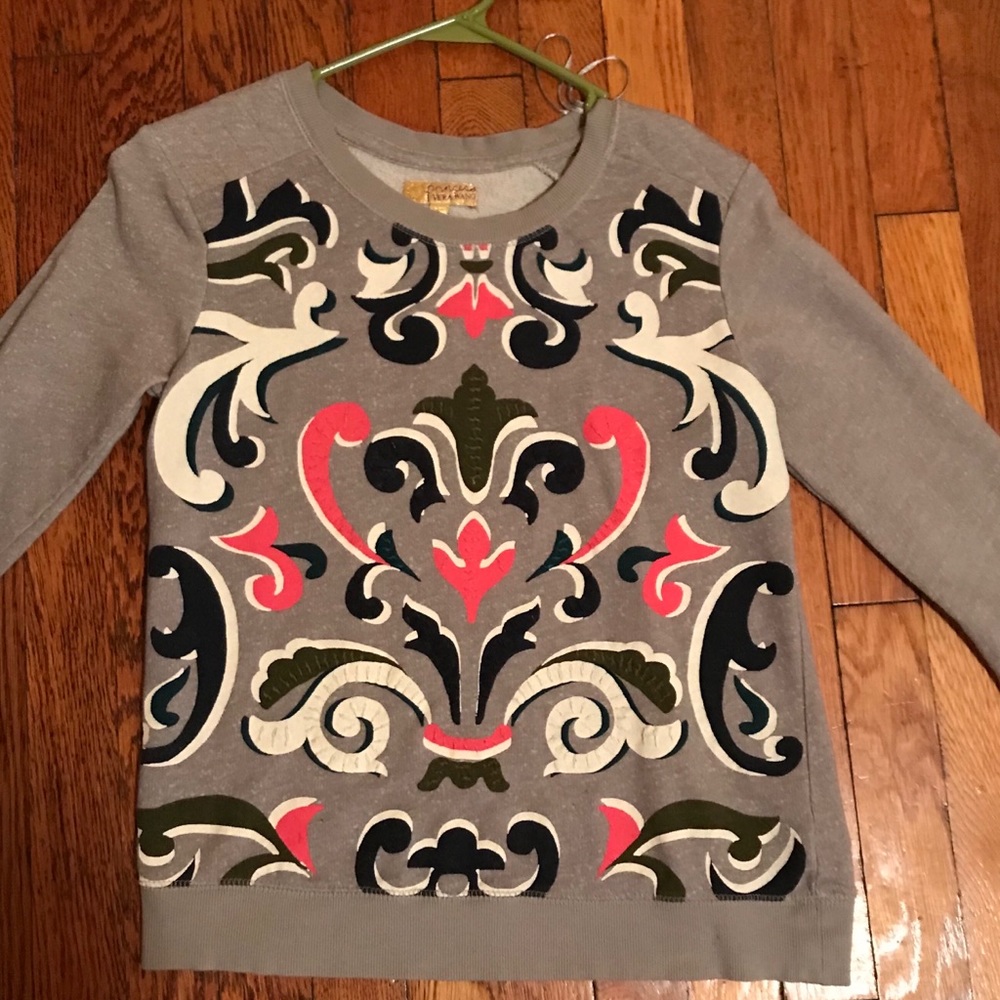 3/$30- Princess Vera Sweater